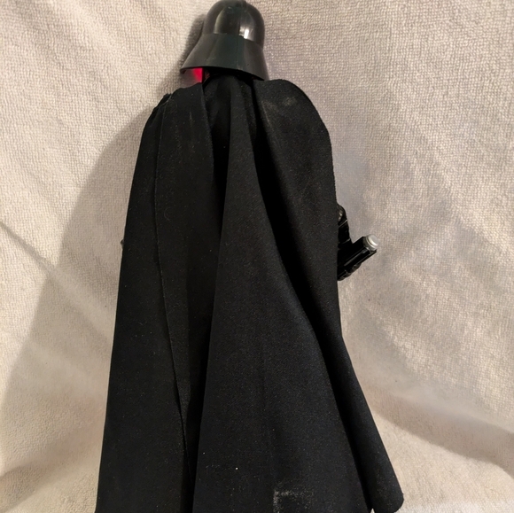Darth Vader Action Figure - Black and Silver - Picture 8 of 12